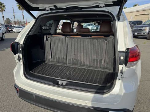Used 2018 Toyota Highlander Limited image 39