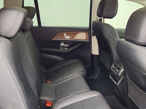 Used 2024 Mercedes-Benz GLS 450 4MATIC image 23
