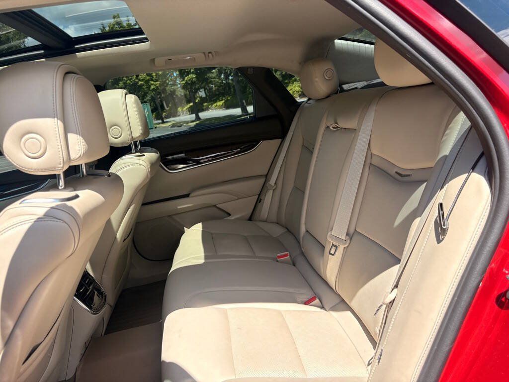 Used 2013 Cadillac XTS Premium AWD/4WD image 16