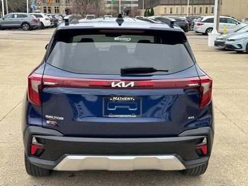 Used 2024 Kia Seltos SX w/ SX Sunroof Package image 4