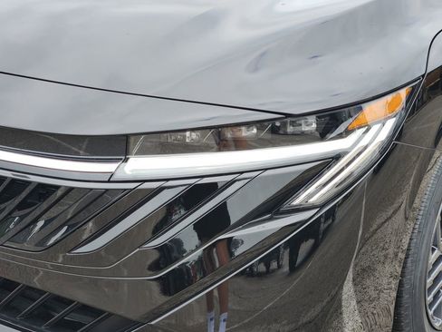 New 2026 Nissan Sentra SV FWD image 5