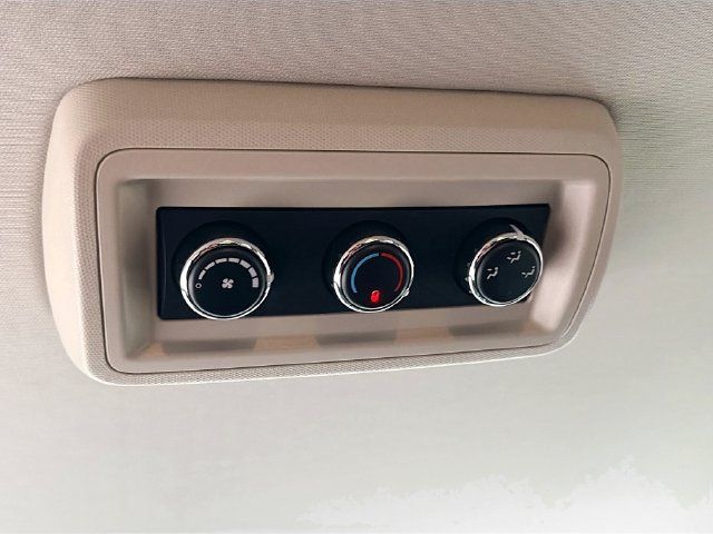 Used 2017 Dodge Grand Caravan SE FWD image 27