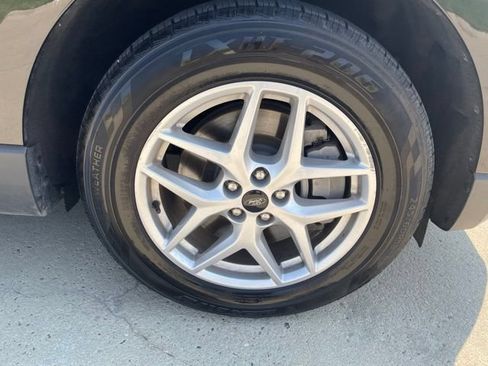 Certified 2024 Ford Edge SEL AWD/4WD image 2