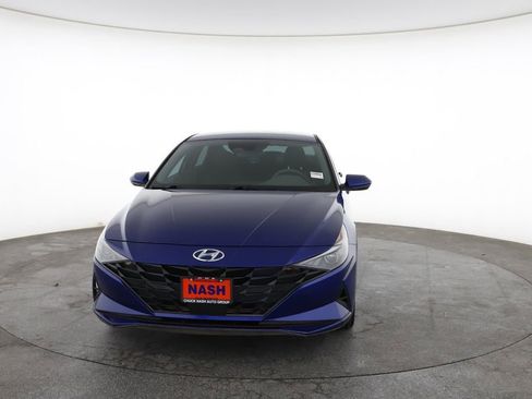 Used 2023 Hyundai Elantra SEL w/ Convenience Package FWD image 4