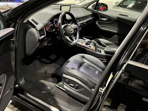Used 2018 Audi Q7 3.0T Premium Plus image 11