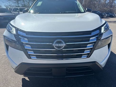 Certified 2025 Nissan Rogue S image 35