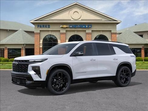 New 2026 Chevrolet Traverse RS w/ LPO, Floor Liner Package FWD image 3