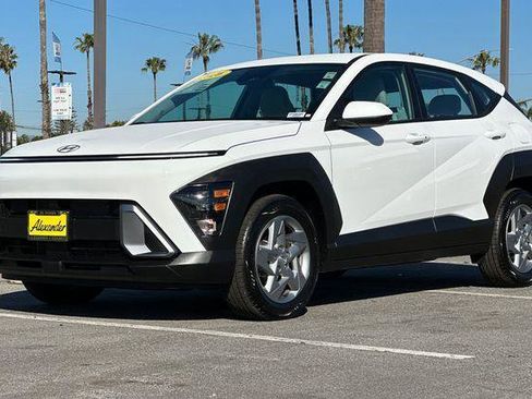 Certified 2026 Hyundai Kona SE image 8