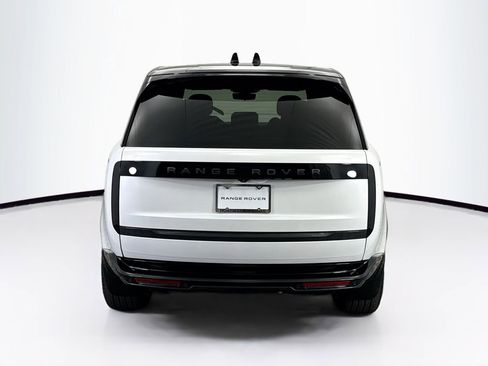 New 2026 Land Rover Range Rover Long Wheelbase SE image 6