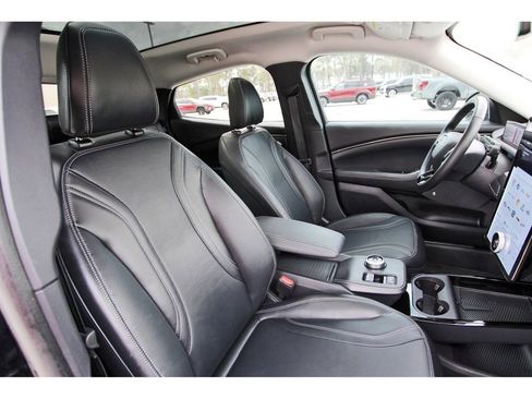 Used 2023 Ford Mustang Mach-E Premium image 28