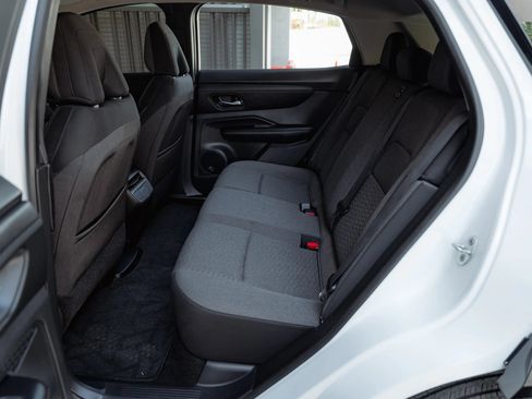 Used 2024 Nissan Ariya FWD image 53