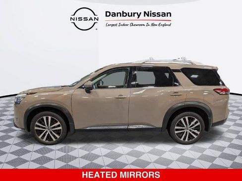 Certified 2023 Nissan Pathfinder Platinum AWD/4WD image 7