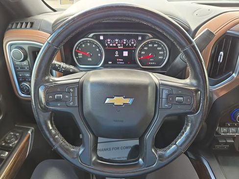 Used 2019 Chevrolet Silverado 1500 High Country w/ Technology Package AWD/4WD image 18