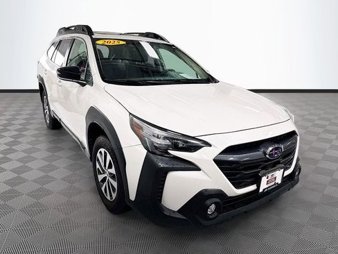 Certified 2025 Subaru Outback Premium AWD/4WD image 3