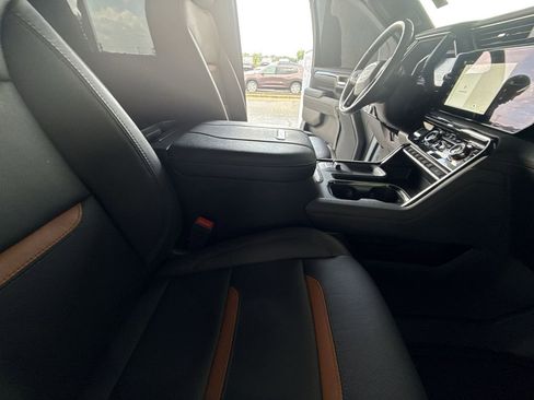 Certified 2024 GMC Sierra 2500 AT4 image 13