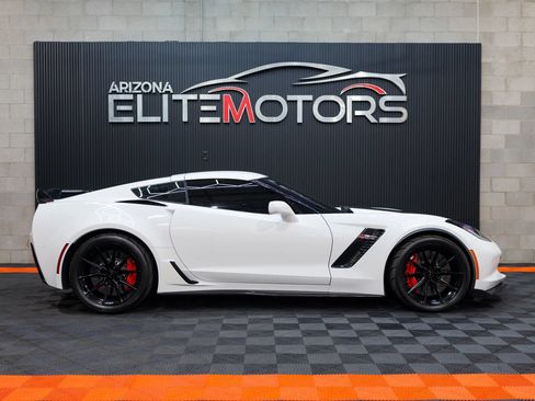 Used 2017 Chevrolet Corvette Z06 RWD image 17