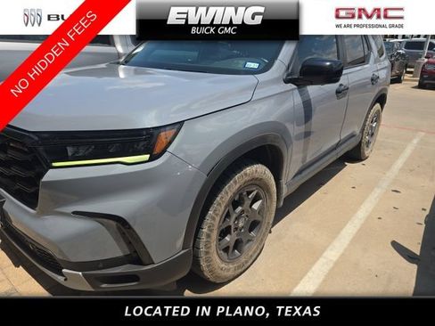 Used 2023 Honda Pilot TrailSport image 1