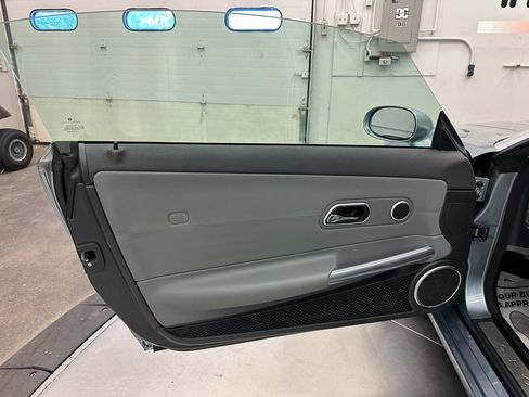 Used 2005 Chrysler Crossfire Limited image 18