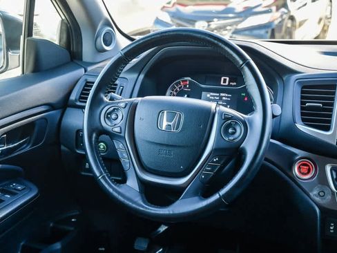 Used 2019 Honda Ridgeline RTL-T image 12
