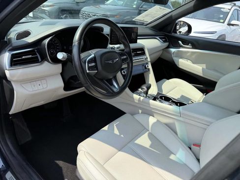 Certified 2025 Genesis G70 2.5T AWD/4WD image 10