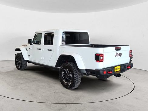 Used 2025 Jeep Gladiator Rubicon AWD/4WD image 7