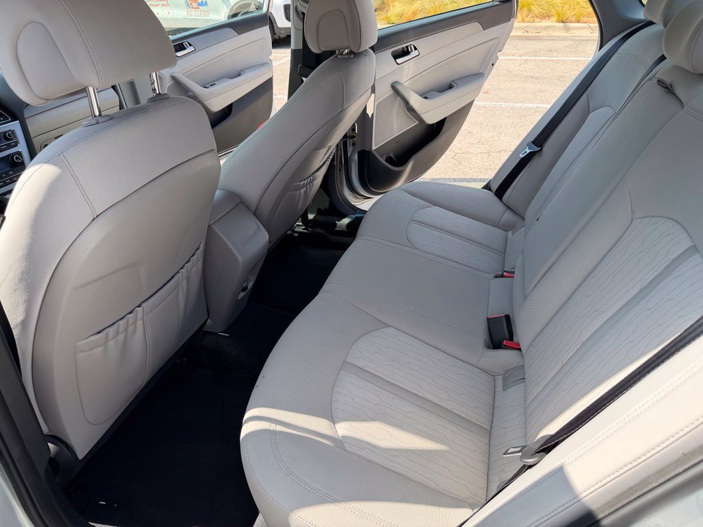 Used 2017 Hyundai Sonata SE FWD image 7