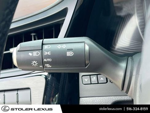 Used 2025 Lexus ES 350 w/ Premium Package FWD image 29
