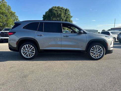 New 2026 Buick Enclave Sport Touring w/ Power Package FWD image 7