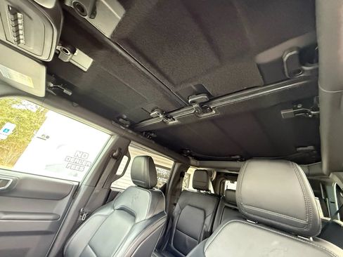 Used 2021 Ford Bronco First Edition AWD/4WD image 24