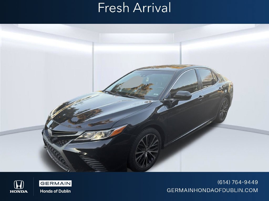 Used 2018 Toyota Camry SE FWD image 1