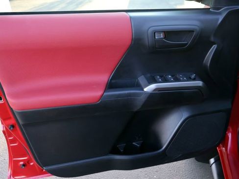 Used 2022 Toyota Tacoma SR5 image 25