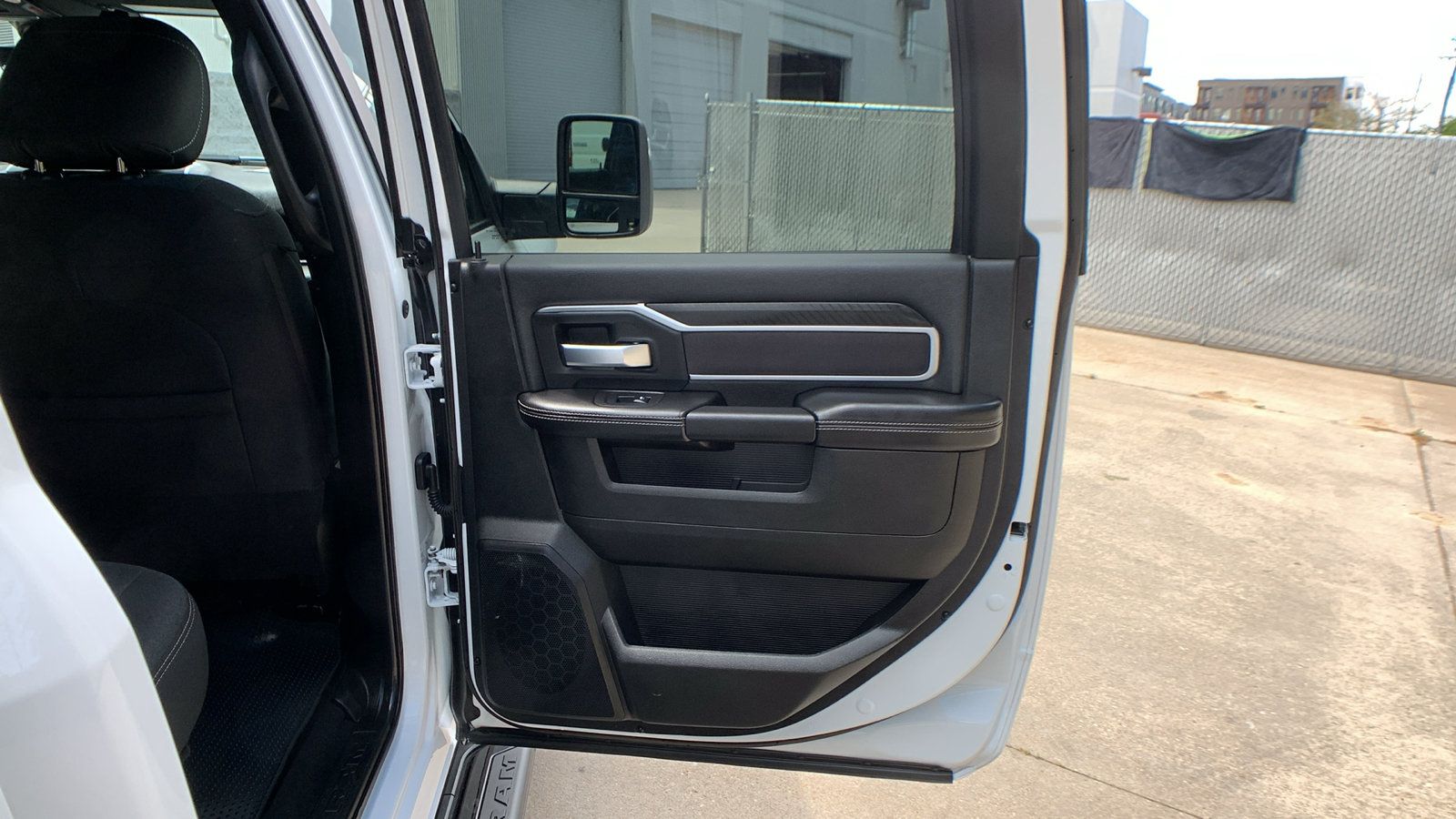 Used 2025 RAM 2500 Big Horn AWD/4WD image 27