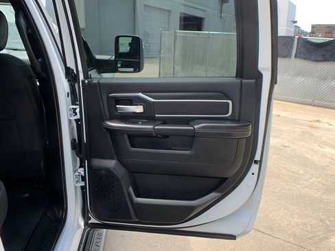 Used 2025 RAM 2500 Big Horn AWD/4WD image 27