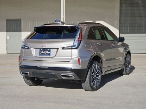 Used 2024 Cadillac XT4 Sport image 9
