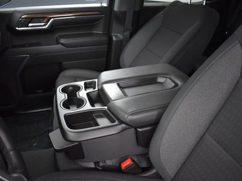Used 2024 Chevrolet Silverado 1500 RST RWD image 10