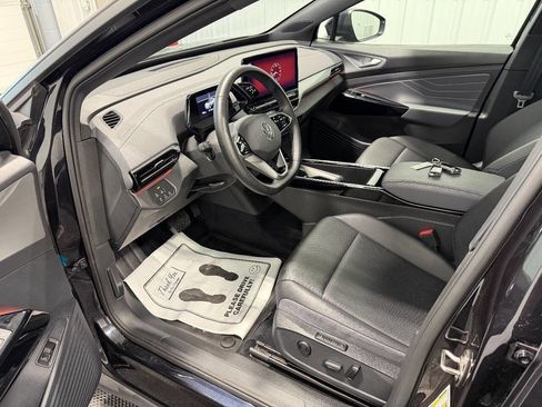 Used 2023 Volkswagen ID.4 Pro S image 9