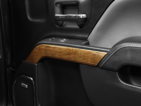 Used 2017 Chevrolet Silverado 1500 LTZ w/ Sport Package image 22