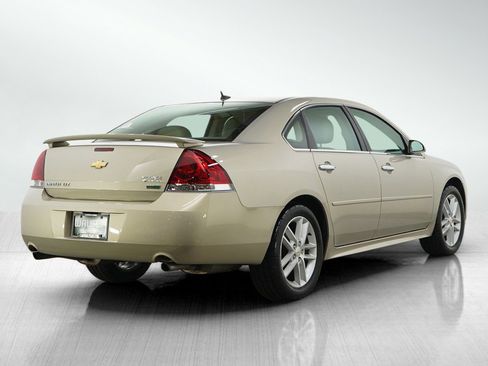 Used 2012 Chevrolet Impala LTZ FWD image 5