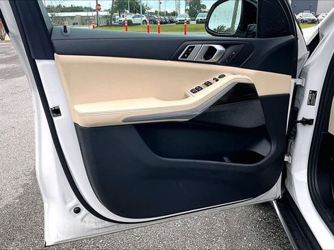 Used 2021 BMW X5 sDrive40i w/ Premium Package 2 image 16