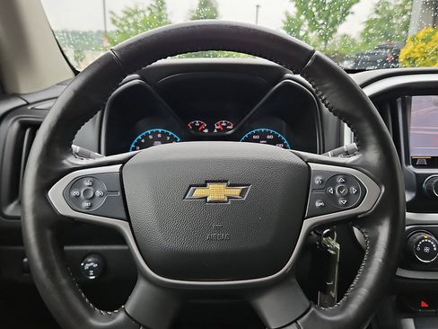 Used 2019 Chevrolet Colorado LT w/ LT Convenience Package AWD/4WD image 18