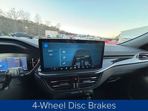 Used 2025 Ford Escape ST-Line w/ Equipment Group 301A image 34