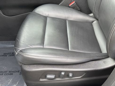 Used 2021 Cadillac XT4 Premium Luxury image 24