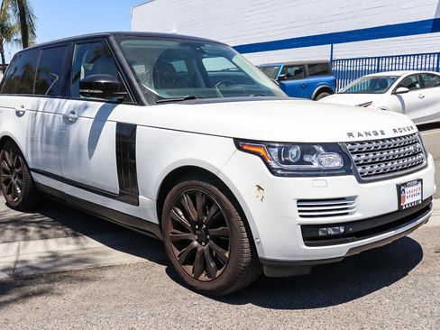 Used 2015 Land Rover Range Rover Supercharged AWD/4WD image 16