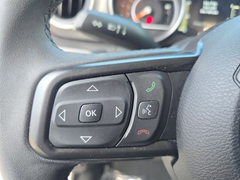 Used 2023 Jeep Wrangler Sport S image 14