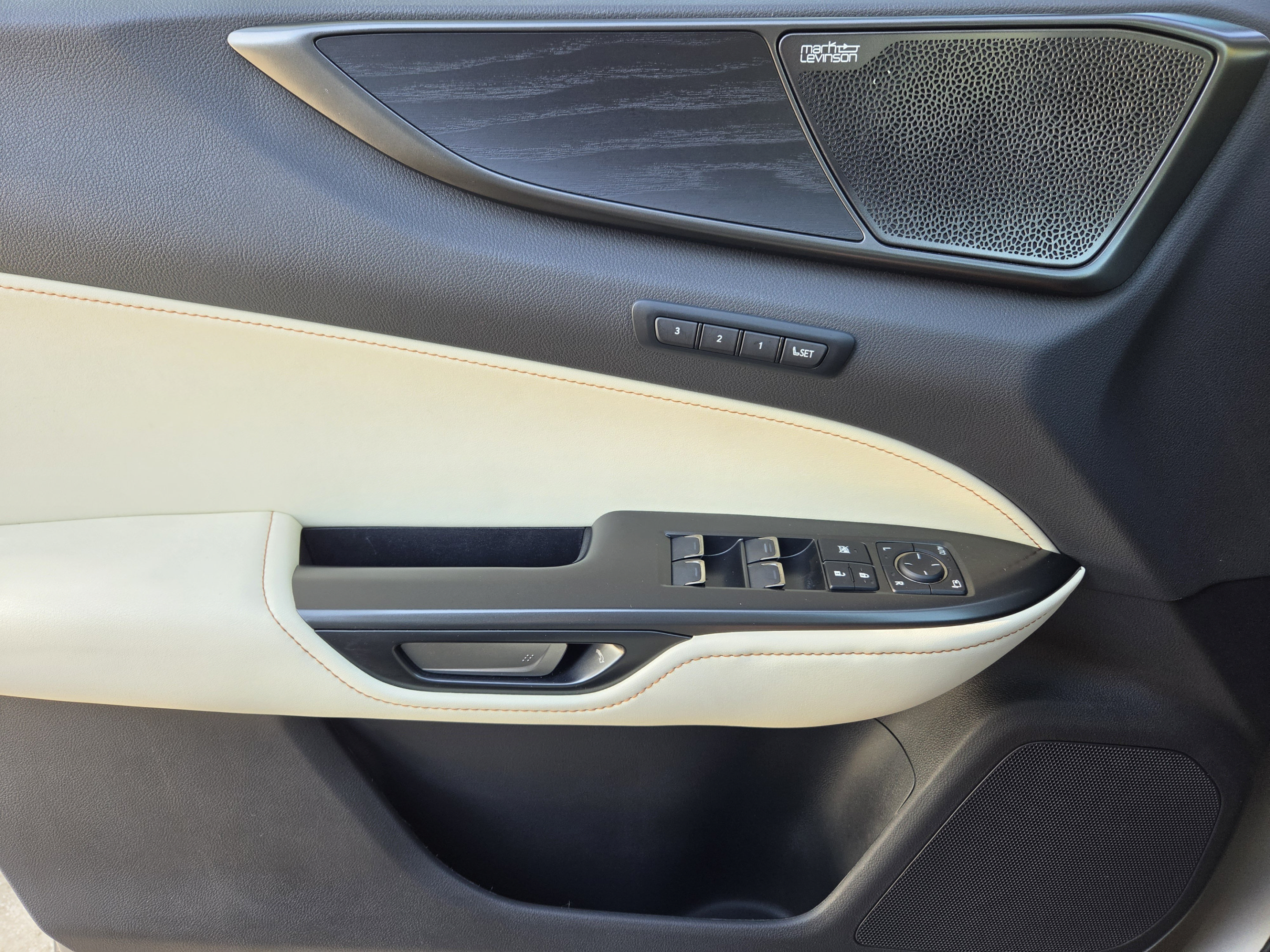 Used 2024 Lexus NX 350 AWD w/ Vision Package image 18