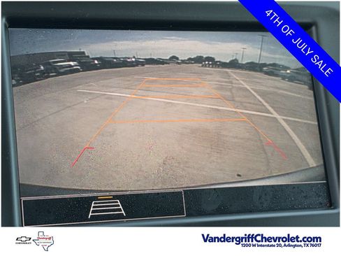 Used 2023 Chevrolet Equinox LT w/ Driver Convenience Package FWD image 17