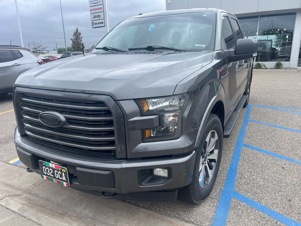 Used 2017 Ford F150 XLT w/ Equipment Group 302A Luxury AWD/4WD image 3