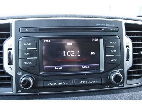 Used 2018 Kia Sportage LX FWD image 25