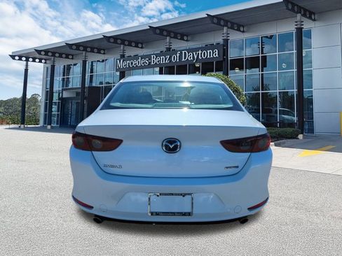 Used 2020 MAZDA MAZDA3 Sedan w/ Select Package image 5