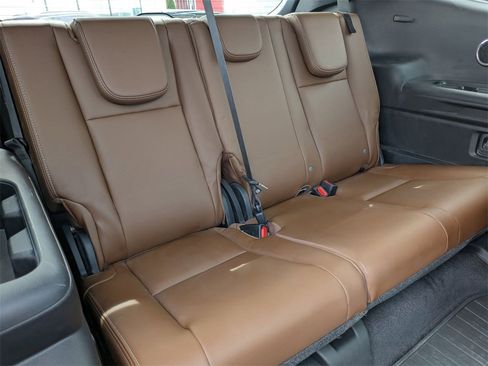 Used 2024 Subaru Ascent Touring w/ Popular Package #2 image 28